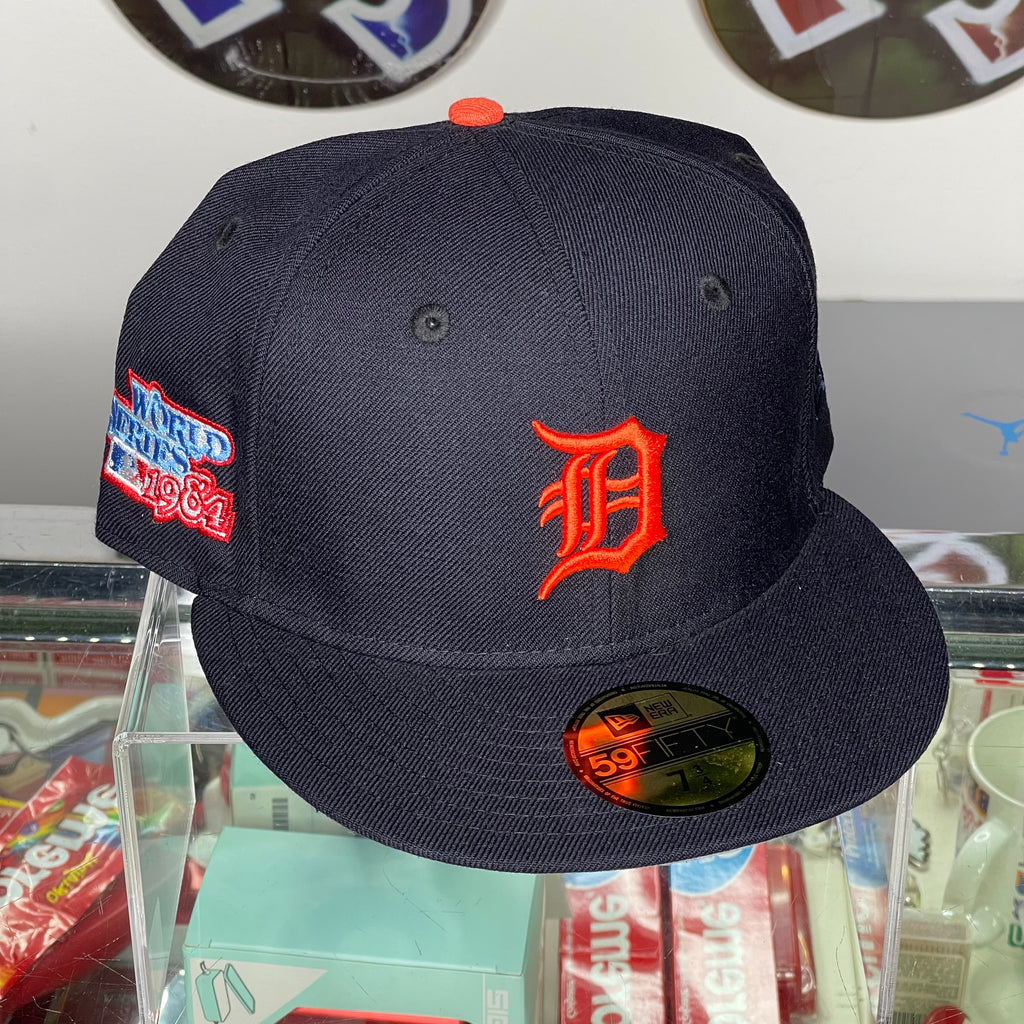 New Era 59FIFTY Detroit Tigers 1984 World Series Patch Pink UV Hat - Navy Navy / 7 7/8