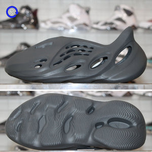 'Carbon' Adidas Yeezy Foam RNNR (2023) | Size 12 Brand new, deadstock.