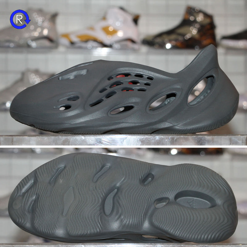 Onyx' Adidas Yeezy Foam RNNR (2022)
