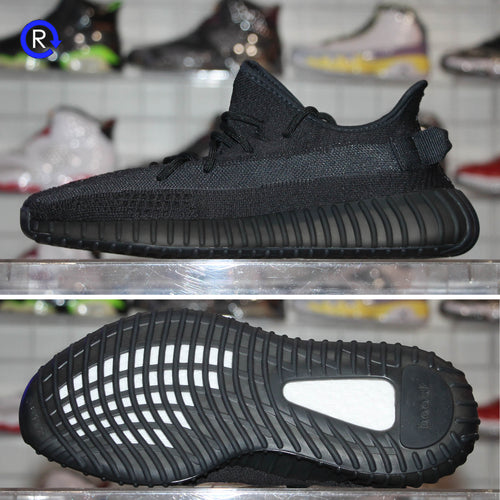 'Onyx' Yeezy Boost 350 v2 (2022) | Size 11 Brand new deadstock. (ATL)