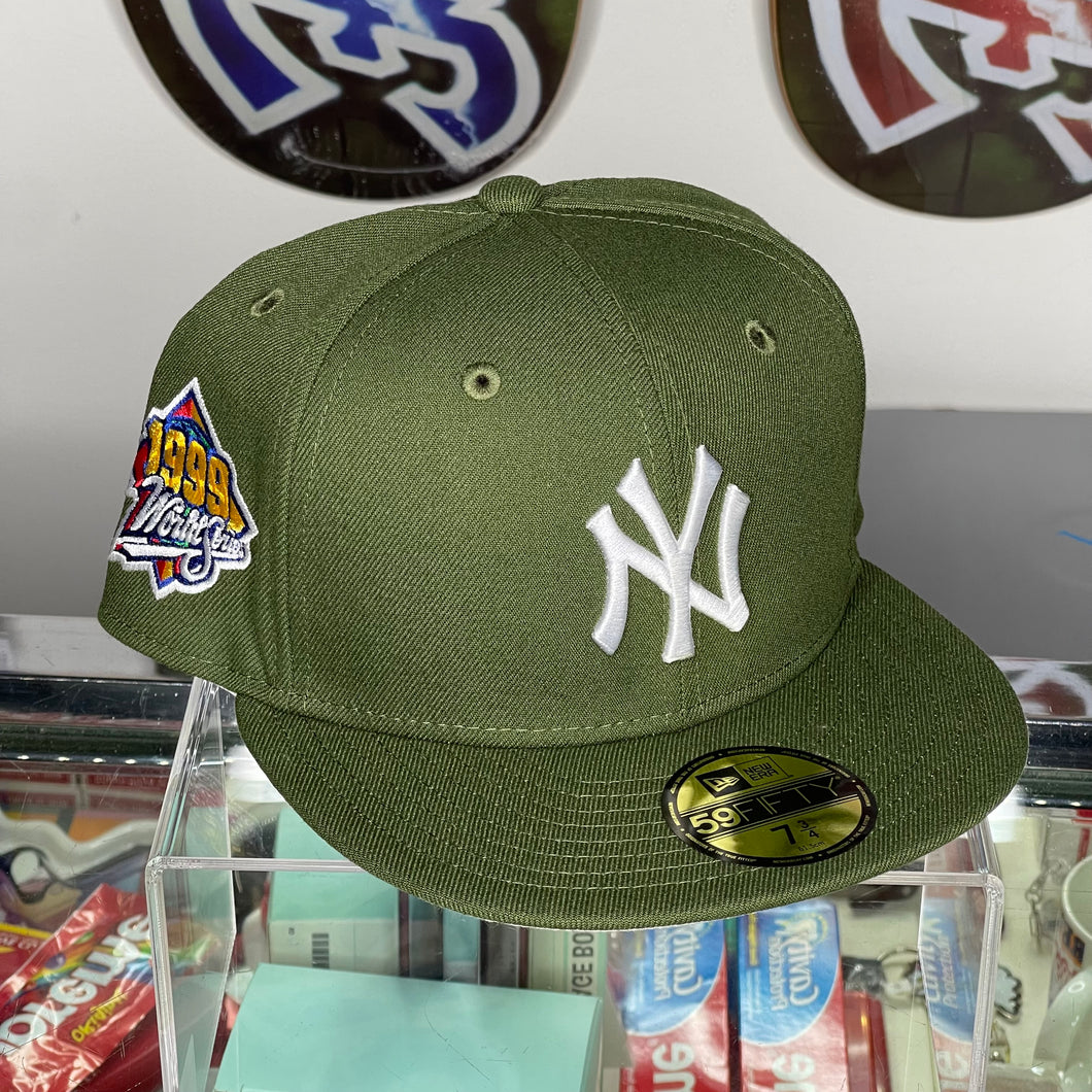 New Era Olive New York Yankees 1999 World Series Fitted (7 3/4)