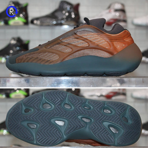 'Copper Fade' Adidas Yeezy 700 v3 (2021) | Size 9 Brand new, deadstock.